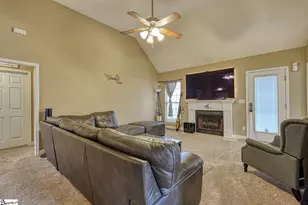 393 Split Oak Ln, Inman, SC 29349 - Photo 4