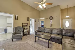 393 Split Oak Ln, Inman, SC 29349 - Photo 6