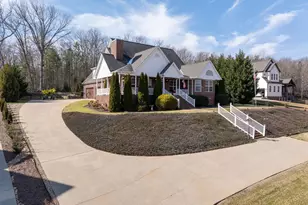 307 Hala Ct, Greenville, SC 29609 - Photo 2