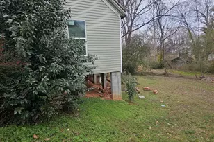 102 Pine St, Laurens, SC 29360 - Photo 8