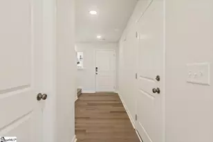 106 McLauren Pl, Fountain Inn, SC 29644 - Photo 2