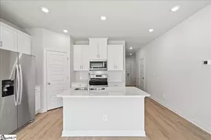 428 Blissful Ct, Taylors, SC 29687 - Photo 8