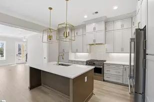 72 McNeil Ct, Greenville, SC 29609 - Photo 8