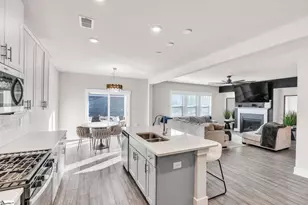 244 Roderick Ln, Greenville, SC 29605 - Photo 10