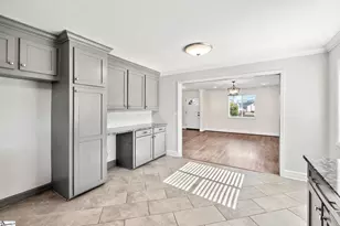 1801 Pleasantburg Dr, Greenville, SC 29609 - Photo 8