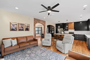 125 Woodland Dr, Greenville, SC 29617 - Photo 4