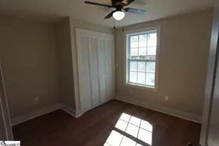 101 Hawkins St, Greenville, SC 29611 - Photo 4