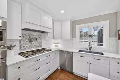 200 Tomassee Avenue, Greenville, SC 29605 - Photo 16