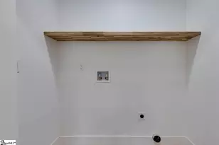 136 W Bluford St, Clinton, SC 29325 - Photo 30