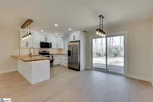 136 W Bluford St, Clinton, SC 29325 - Photo 16