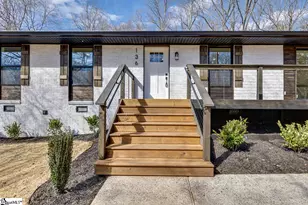 136 W Bluford St, Clinton, SC 29325 - Photo 4