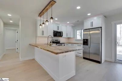 136 W Bluford Street, Clinton, SC 29325 - Photo 10