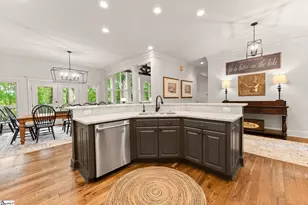 714 Oak Shore Ct, Seneca, SC 29678 - Photo 10