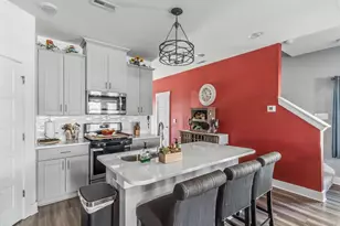 826 Thread Wy, Greer, SC 29651 - Photo 4