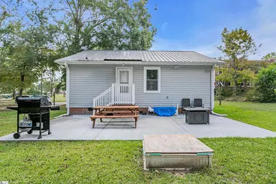 613 E Florida Avenue, Clinton, SC 29325 - Photo 18