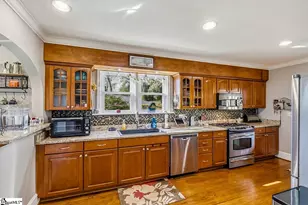 204 Ashley Ave, Greenville, SC 29609 - Photo 6