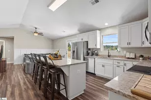 6197 Georgia Rd, Gray Court, SC 29645 - Photo 12