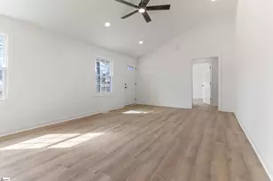 102 Artillery Rd, Taylors, SC 29687 - Photo 8