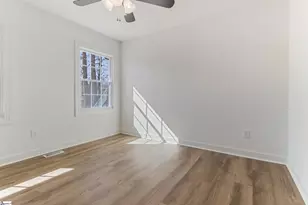 102 Artillery Rd, Taylors, SC 29687 - Photo 32