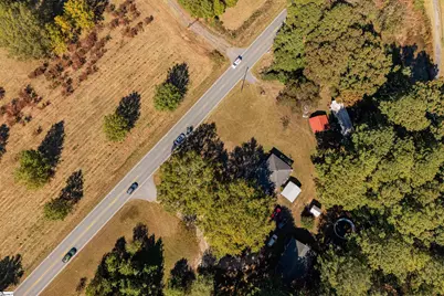 8426 81 N Highway, Easley, SC 29642 - Photo 2