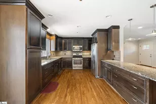 107 S Dale Dr, Easley, SC 29642 - Photo 10