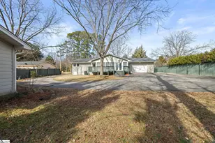 107 S Dale Dr, Easley, SC 29642 - Photo 6