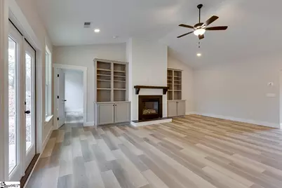 320 Jones Kelley Road, Travelers Rest, SC 29690 - Photo 16