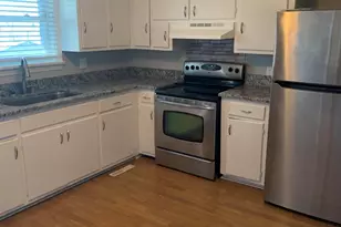 6B Crescent Ridge Dr, Greenville, SC 29615 - Photo 2