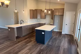 202 Old Glory Ct, Pickens, SC 29671 - Photo 6