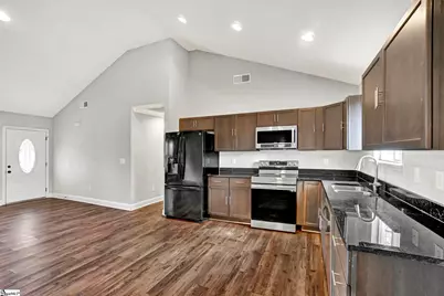 7 W 2nd Street, Williamston, SC 29697 - Photo 4