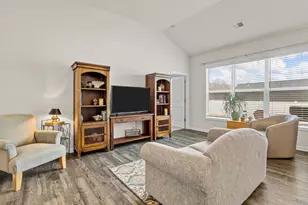 252 Cassingham Ln, Boiling Springs, SC 29316 - Photo 8