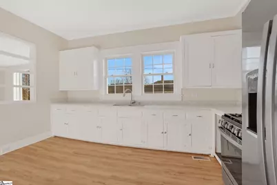 307 Dukes Avenue, Greenwood, SC 29646 - Photo 12