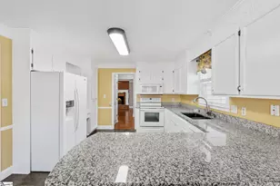 807 Fairview Rd, Greer, SC 29651 - Photo 22