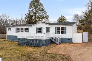 335 Groce Meadow Rd, Taylors, SC 29687 - Photo 4