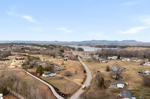 335 Groce Meadow Rd, Taylors, SC 29687 - Photo 34