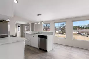 335 Groce Meadow Rd, Taylors, SC 29687 - Photo 14