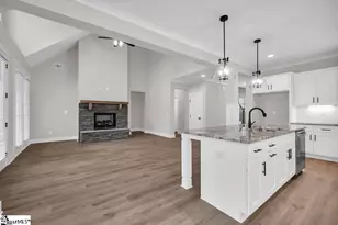 203 E Gunnery Ct, Ninety Six, SC 29666 - Photo 8