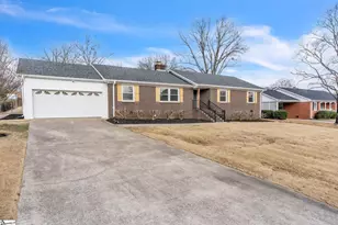 9 Melbourne Ln, Greenville, SC 29615 - Photo 1