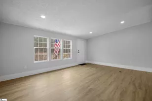 3824 Chesnee Hwy, Gaffney, SC 29341 - Photo 10