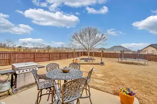 218 Lovelace Ct, Simpsonville, SC 29681 - Photo 4