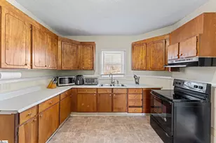 573 Perrin Ave, Woodruff, SC 29388 - Photo 16