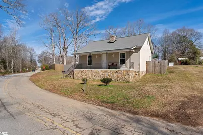 573 Perrin Avenue, Woodruff, SC 29388 - Photo 2