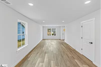 119-121 Cannon Street, Woodruff, SC 29388 - Photo 8