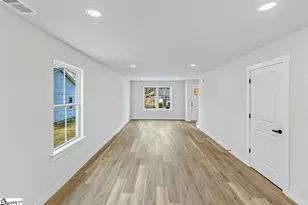 119-121 Cannon St, Woodruff, SC 29388 - Photo 8