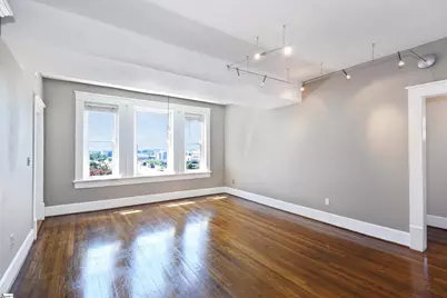 400 E Washington Street, Greenville, SC 29601 - Photo 8