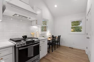 304 Wedgewood Dr, Greenville, SC 29609 - Photo 18