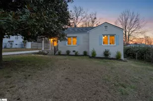 304 Wedgewood Dr, Greenville, SC 29609 - Photo 2