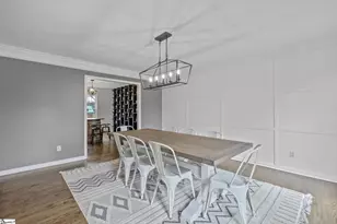 102 W Silverleaf St, Greer, SC 29650 - Photo 6