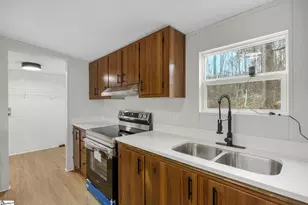 1265 Old Switzer Rd, Woodruff, SC 29388 - Photo 10