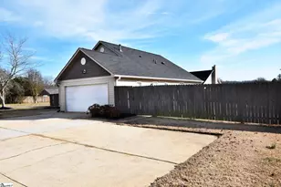 100 Golden Leaf Ln, Simpsonville, SC 29681 - Photo 24